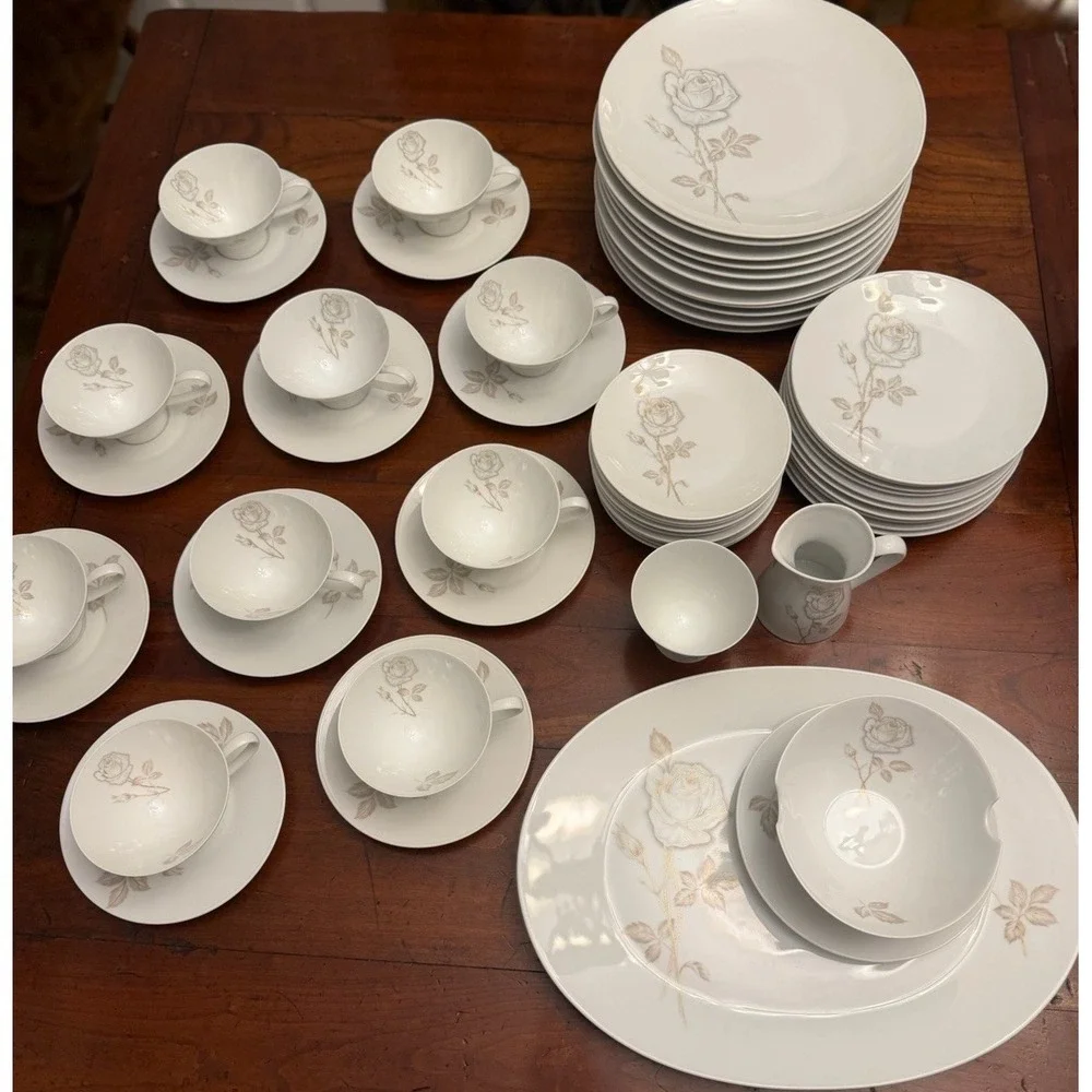 Rosenthal Classic Rose 57pc Pristine China Service, 15